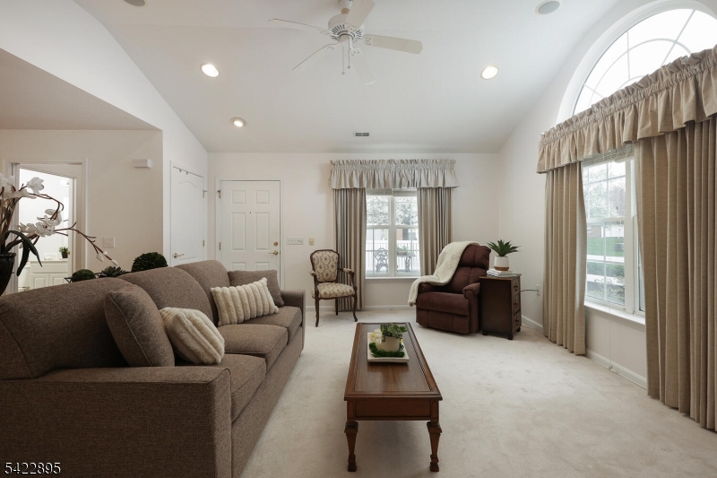 Hillsborough Point - Residential