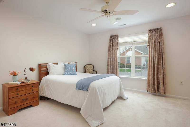 Hillsborough Point - Residential