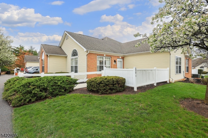 Hillsborough Point - Residential