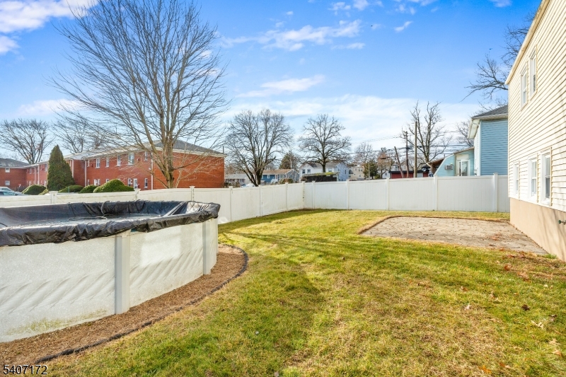 NOT IN A FLOOD ZONE - Residential