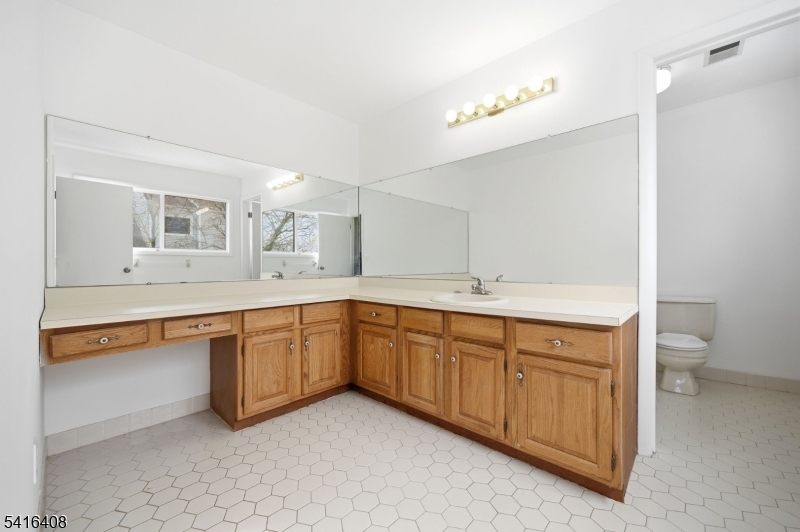 Chestnut Hill Park Condo - Residential