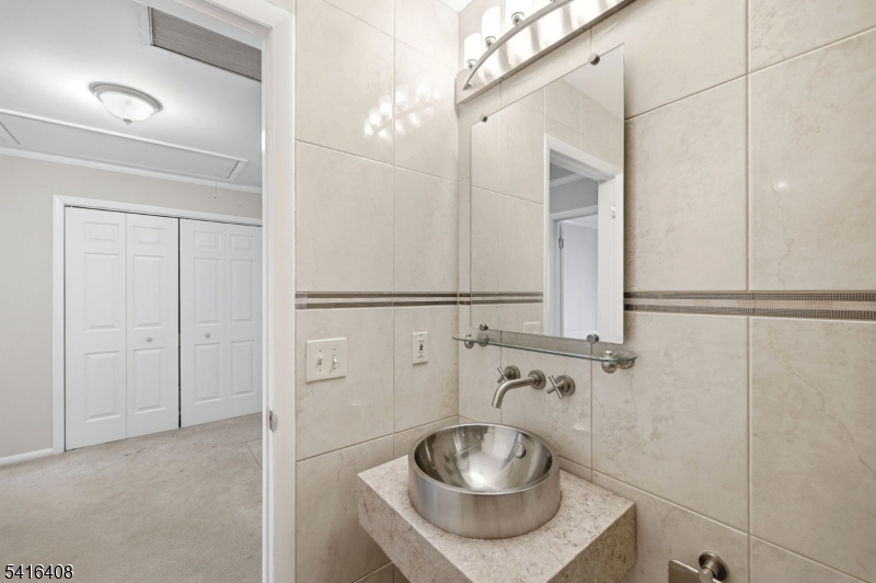 Chestnut Hill Park Condo - Residential