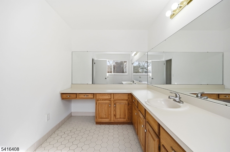 Chestnut Hill Park Condo - Residential