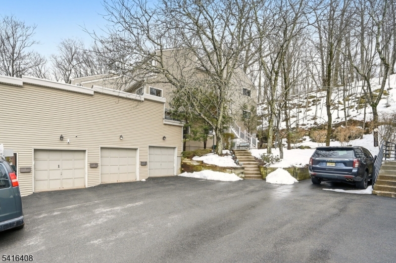 Chestnut Hill Park Condo - Residential
