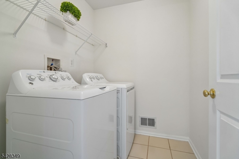 Hamilton Crest - Residential