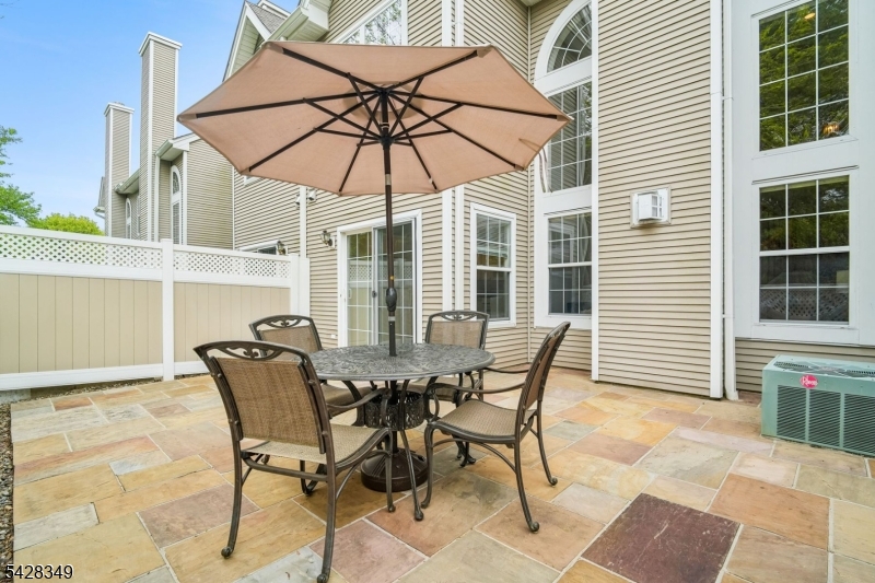 Hamilton Crest - Residential