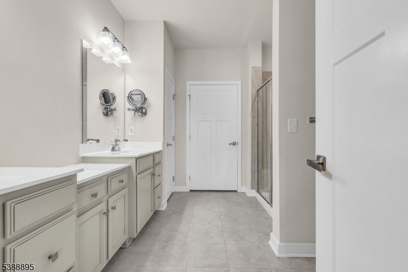 Hawk Pointe - Residential