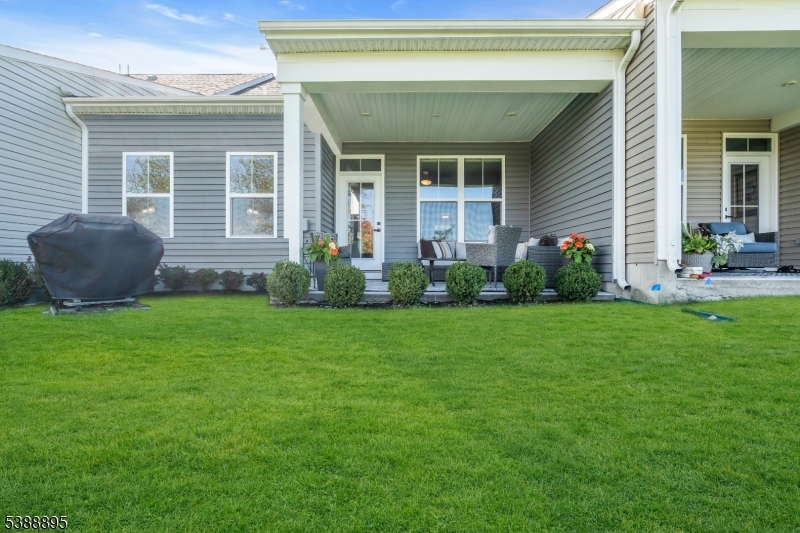 Hawk Pointe - Residential