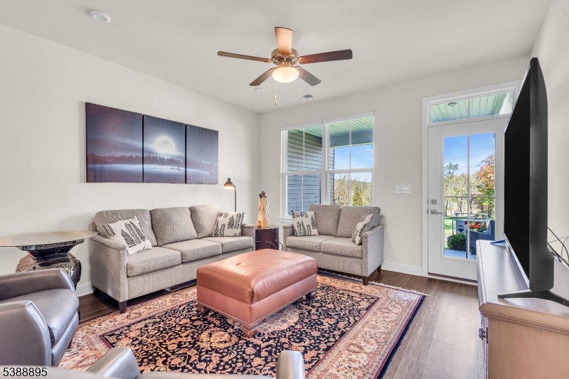 Hawk Pointe - Residential