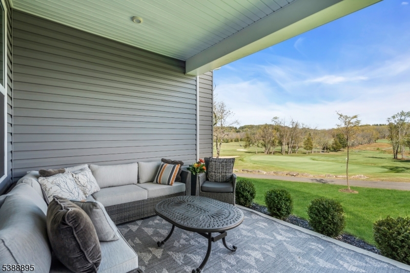 Hawk Pointe - Residential