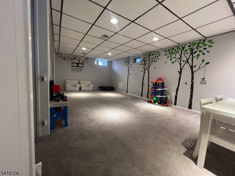 Pompton Mews Twnhouse Assoc - Residential