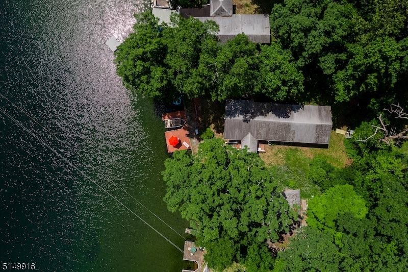 2 Lake Grinnell Ln