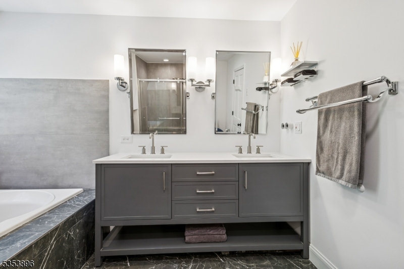 WESTERN - Residential