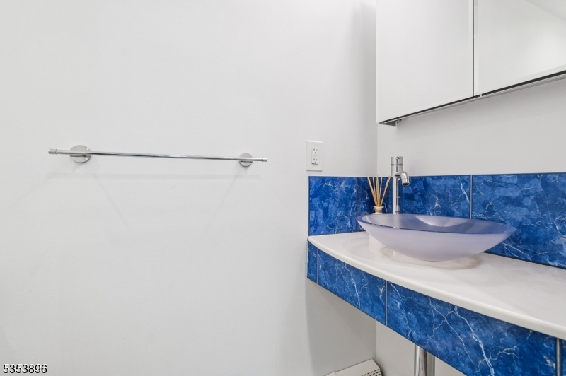 WESTERN - Residential