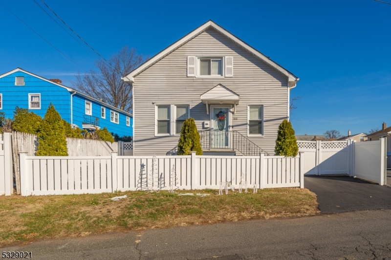 Conveniently close to St. Marks park, Peach Orchard Park and most grade schools. Nice quiet residential area. Cozy cape cop recently renovated with custom built in kitchen. The seller is also leaving furniture including Tv's.