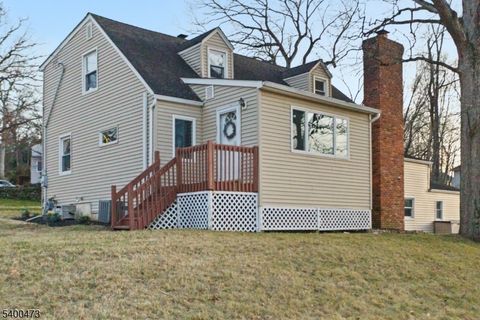 83 Mountain Blvd, Watchung Boro, NJ 07069 - #: 4000657