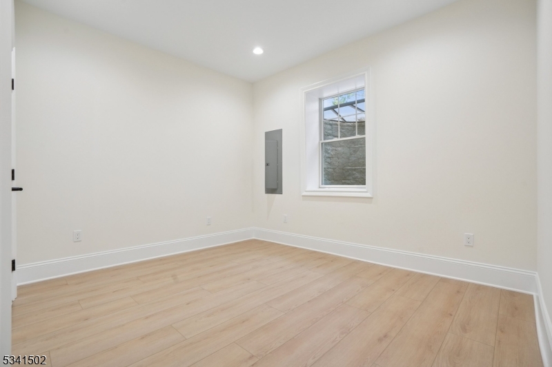 Collins - Residential