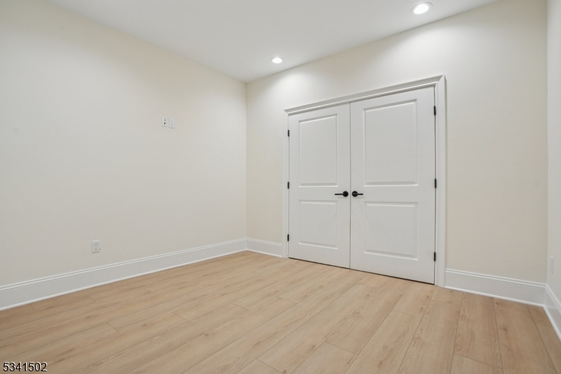 Collins - Residential