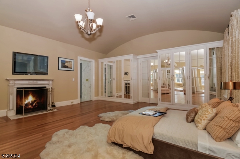 Llewellyn Park - Residential