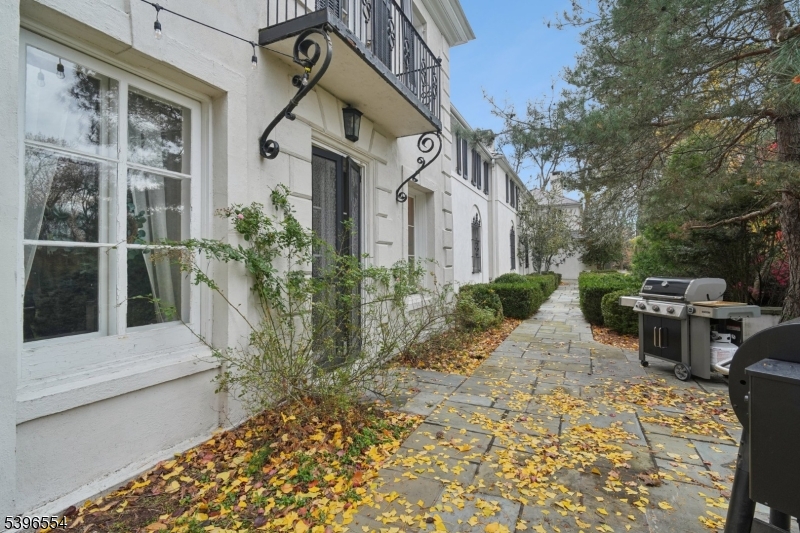 Llewellyn Park - Residential