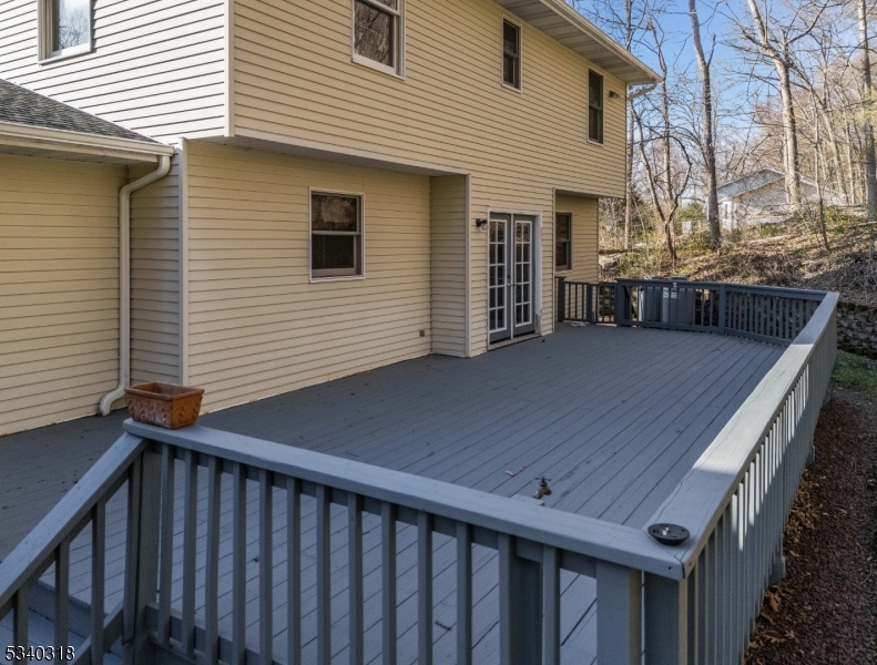 White Twp., New Jersey 07823, United States, 3 Bedrooms Bedrooms, ,3 BathroomsBathrooms,Residential,Active,77814