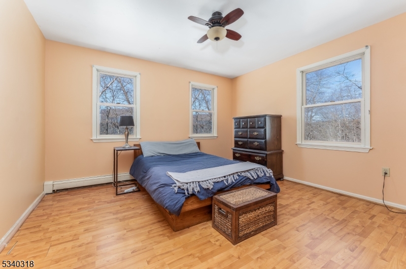 White Twp., New Jersey 07823, United States, 3 Bedrooms Bedrooms, ,3 BathroomsBathrooms,Residential,Active,77814