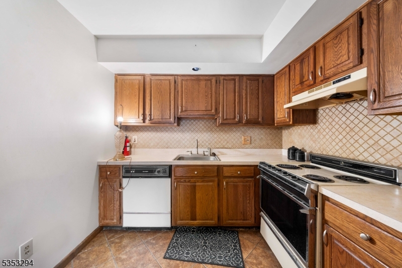 Hillside - Residential