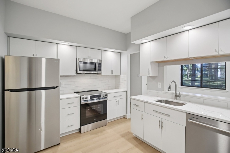 Foxwood II - Residential