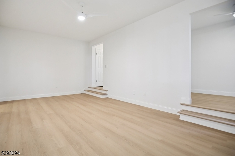 Foxwood II - Residential