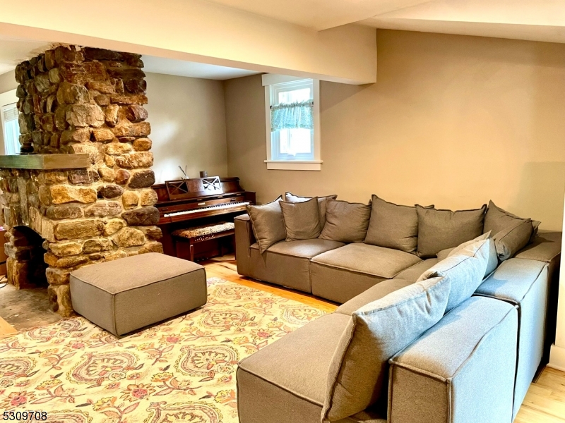 Lake Arrowhead - Residential Lease