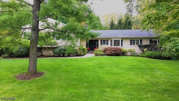 360 LONG HILL DR, SHORT HILLS, NJ 07078 - Image 01d2e49db3a01eb216a80f20c9ca7d04/534855131