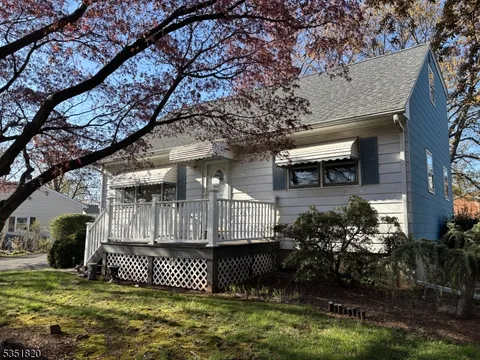 MLS: 3957439