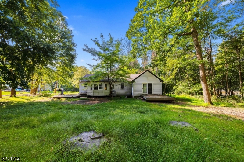 Russling Rd Area - Residential