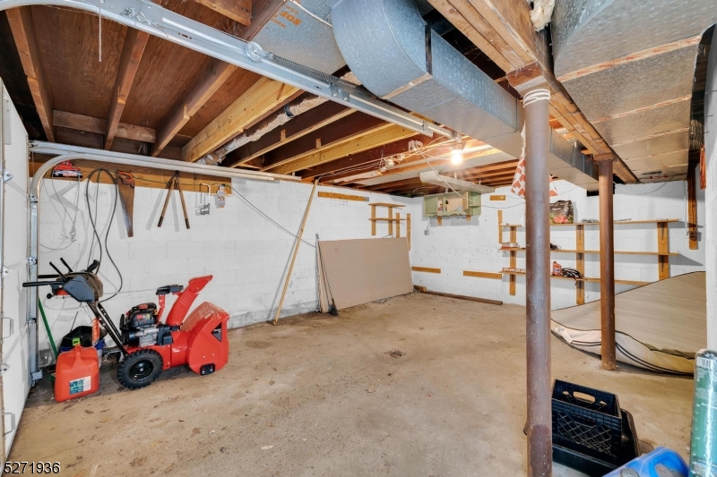 Russling Rd Area - Residential