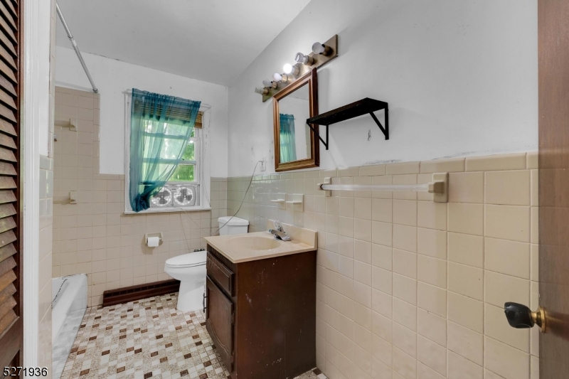 Russling Rd Area - Residential