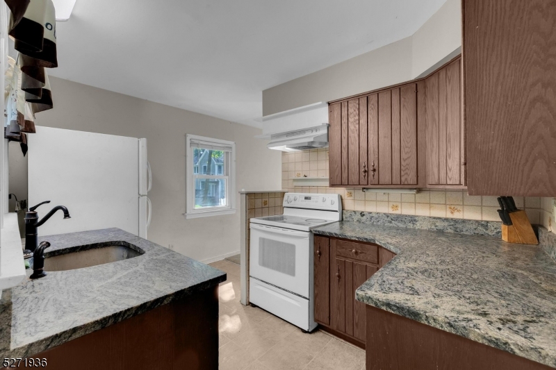 Russling Rd Area - Residential