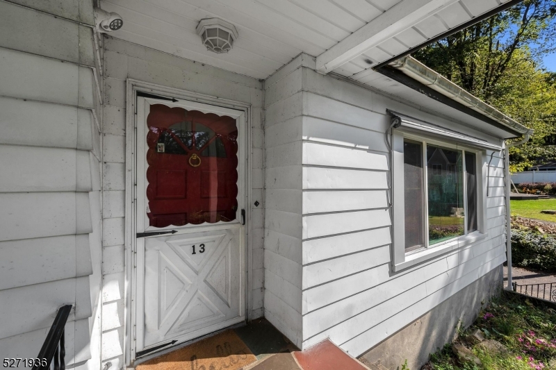 Russling Rd Area - Residential