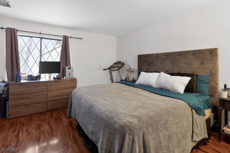 HILTON SECTION - Residential