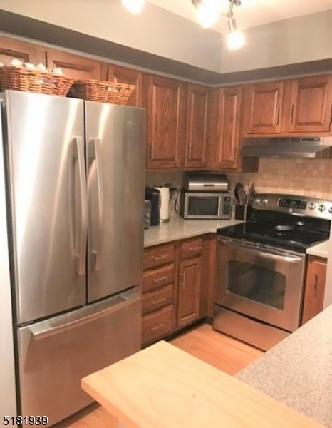 Mayfield - The Hills - Residential Lease