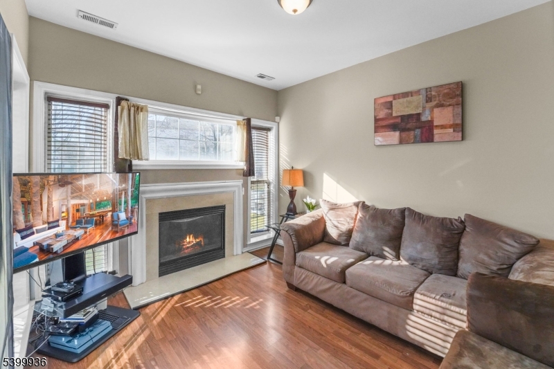 SUMMERHILL - Residential