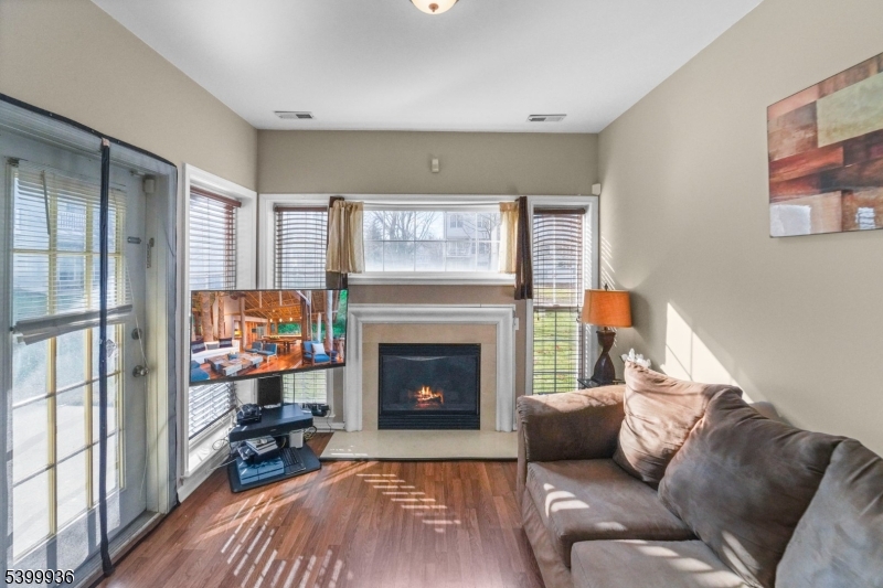 SUMMERHILL - Residential