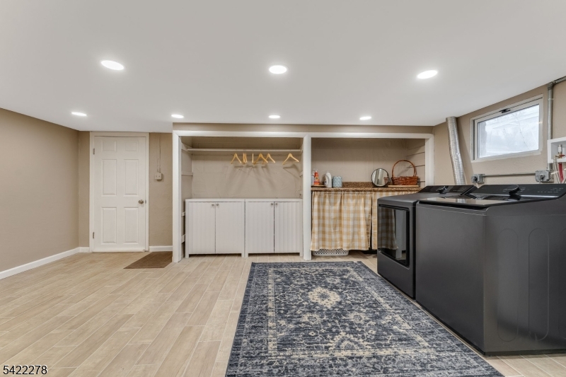 Whitehouse Station - Residential