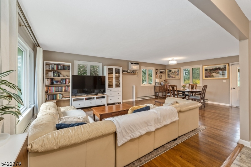 Whitehouse Station - Residential