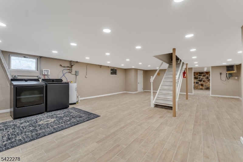 Whitehouse Station - Residential