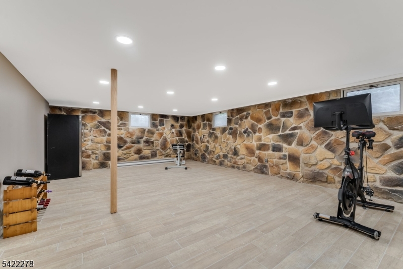 Whitehouse Station - Residential