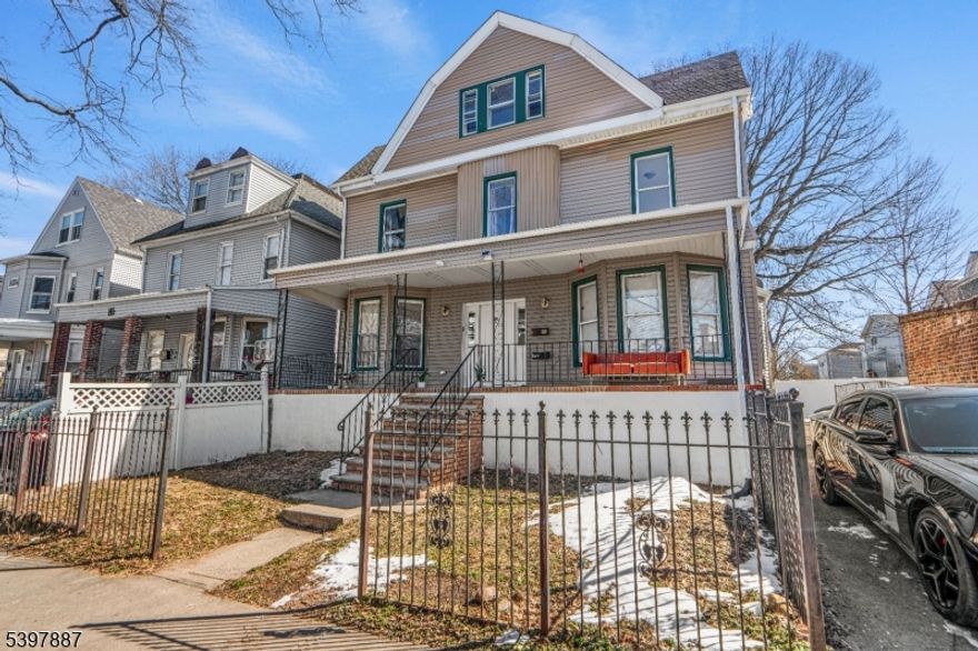 This recently renovated 5-bedroom, 1-bathroom home in East Orange, NJ is situated on the second unit. Close to transportation, it features brand new appliances, providing modern convenience. Each bedroom includes a closet, ensuring ample storage for comfortable living.