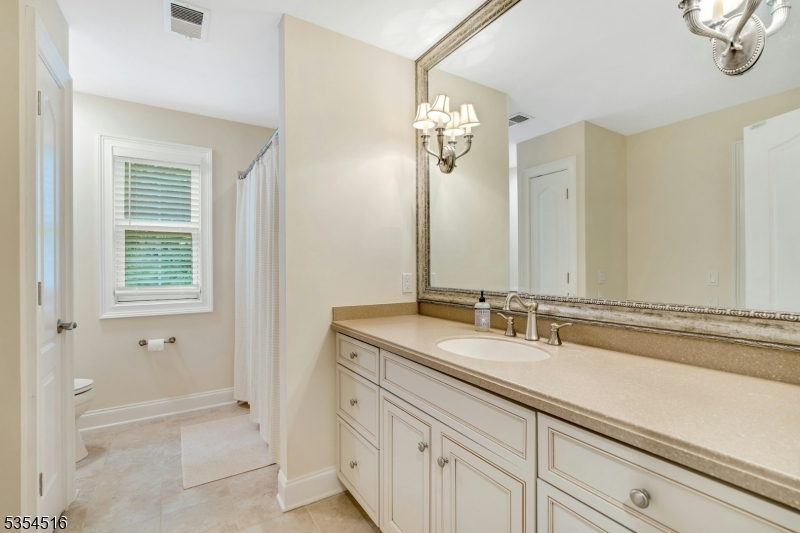 Four Seasons Promenade - Residential