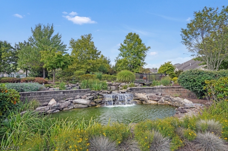 Four Seasons Promenade - Residential