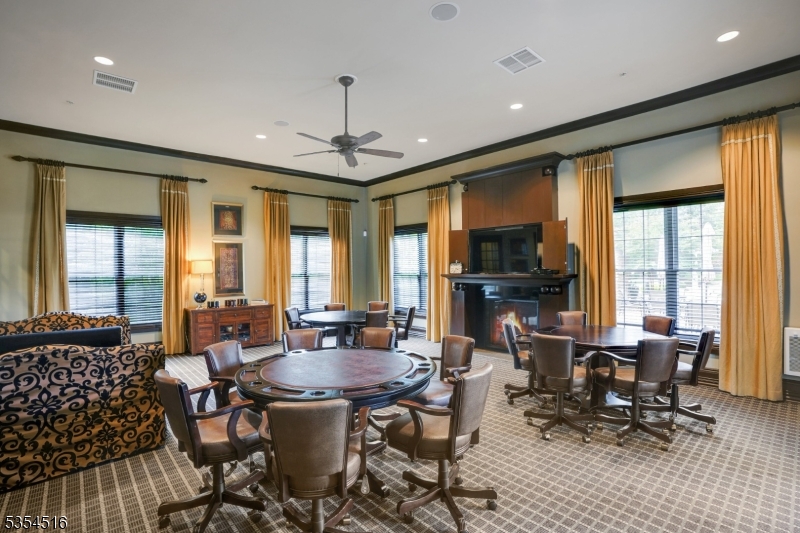 Four Seasons Promenade - Residential