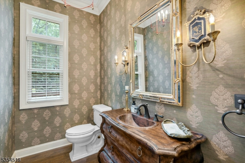 Four Seasons Promenade - Residential